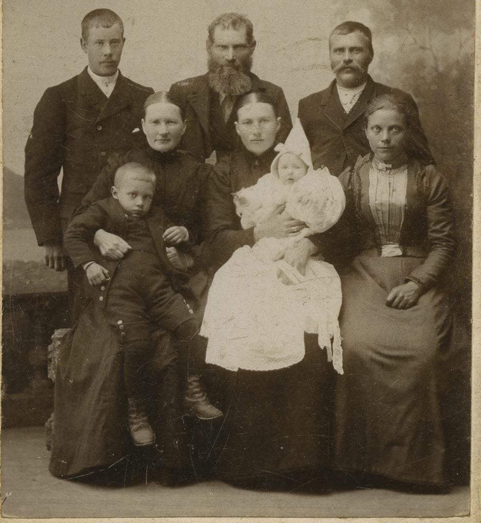 Historical photograph of the Hegelund family
