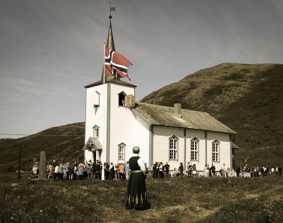 Helgøy church